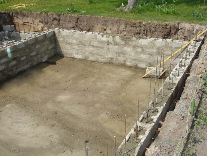 Как сделать блочный бетонный бассейн