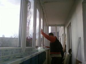 Как остеклить балкон