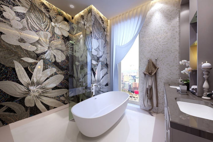 мозаика на стене в интерьере ванной