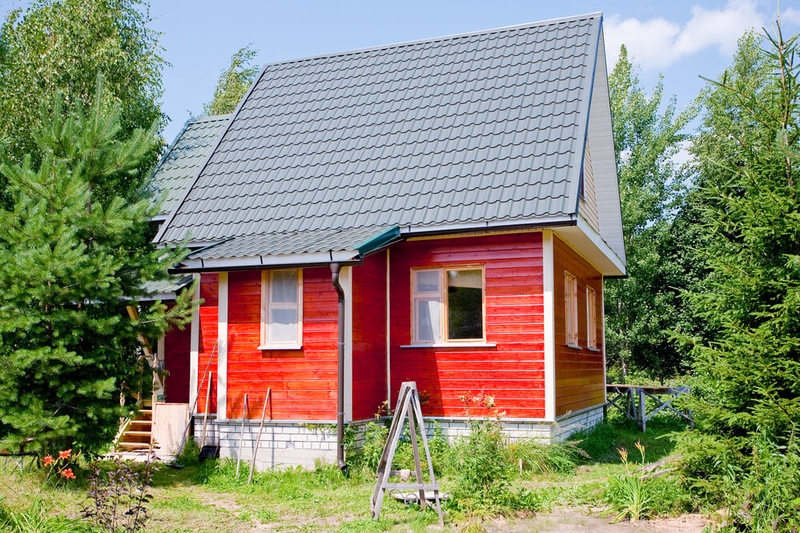 Деревянный дом: Чем покрасить снаружи