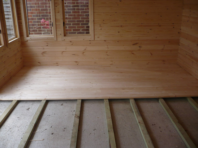 как правильно постелить деревянный пол