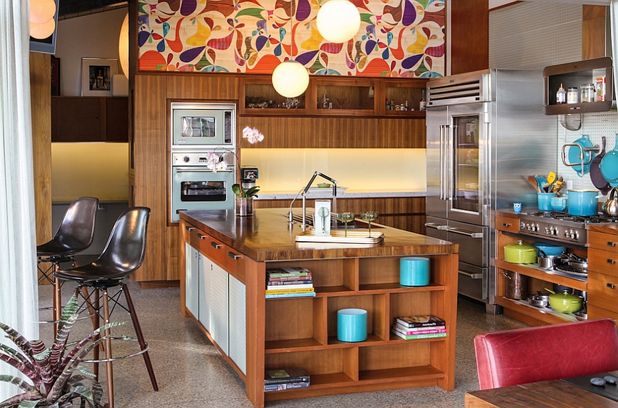 Креативные обои в стильном интерьере кухни от Native Son Design Studio