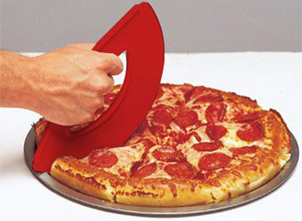 Специальный нож для пиццы