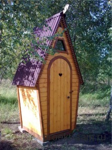 проект деревянного дачного туалета