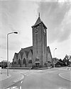 Overzicht noordwestgevel met terzijde staande kerktoren - Heerlen - 20354919 - RCE.jpg