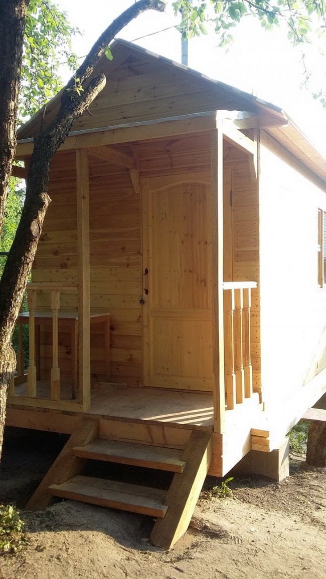 Строительство деревянного летнего гостевого домика своими руками