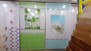 Описание свойств влагостойких листовых панелей для стен ванных комнат