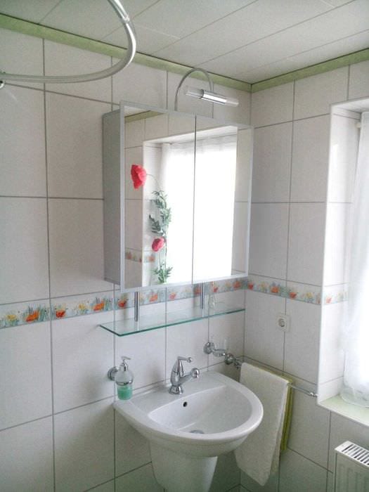 идея оригинального стиля белой ванной комнаты